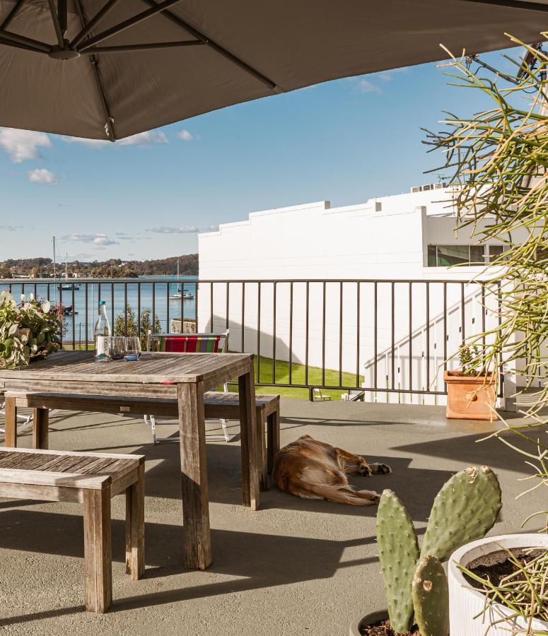 Bay Breeze Boutique Accommodation Батманс-Бэй Экстерьер фото
